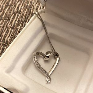 Kohl’s sterling silver necklace 🤍